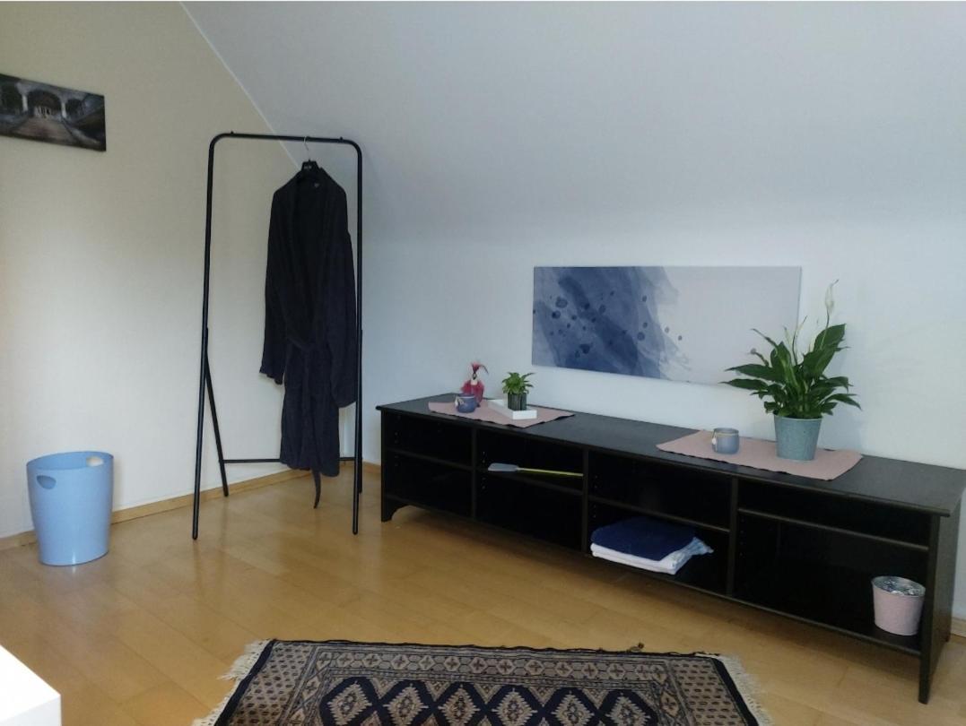 Sometimes Zimmer Gehaichnishof 7Born Maring-Noviand Buitenkant foto